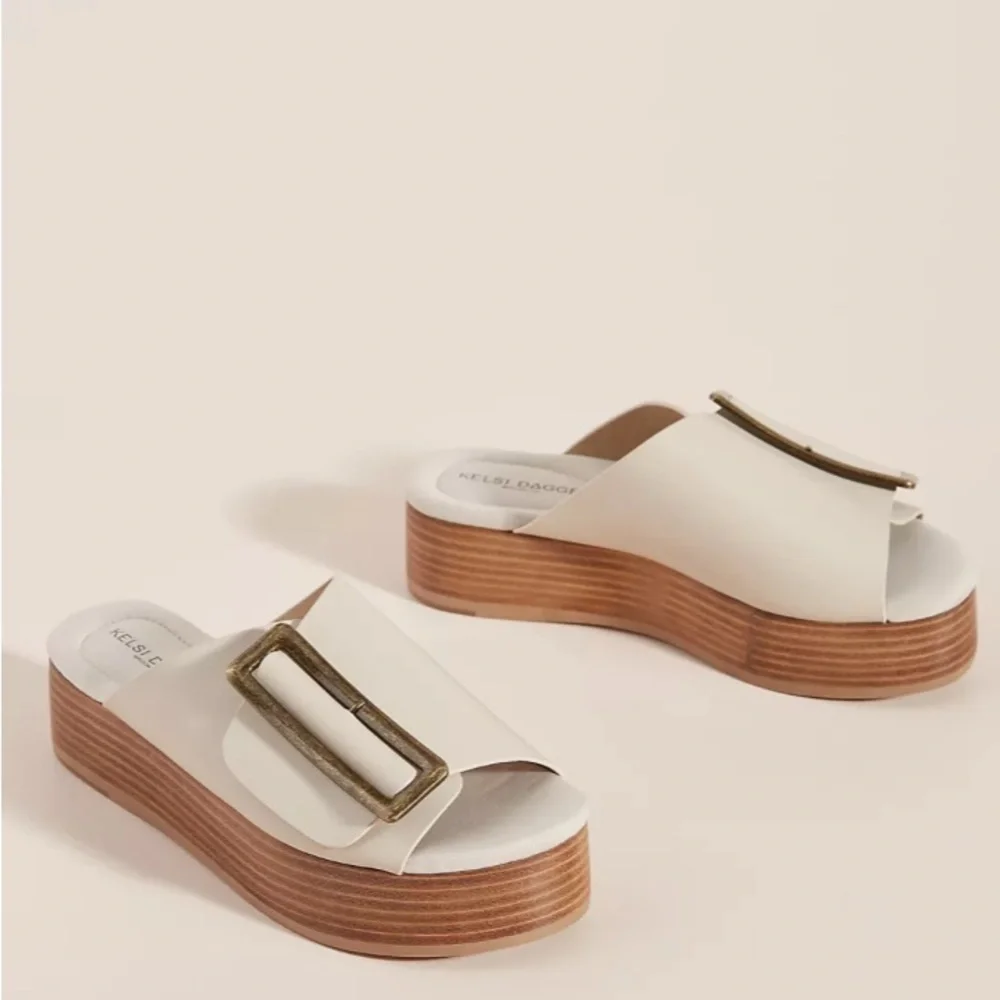Anthropologie Kelsi Dagger Brooklyn Dover Chunk Buckle Platform Sandals